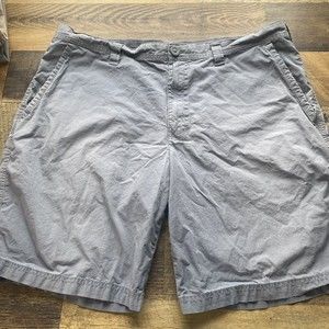 Columbia Shorts Adult Men's Size 36 Gray Chino Flat Front Stretch 10 inch Length